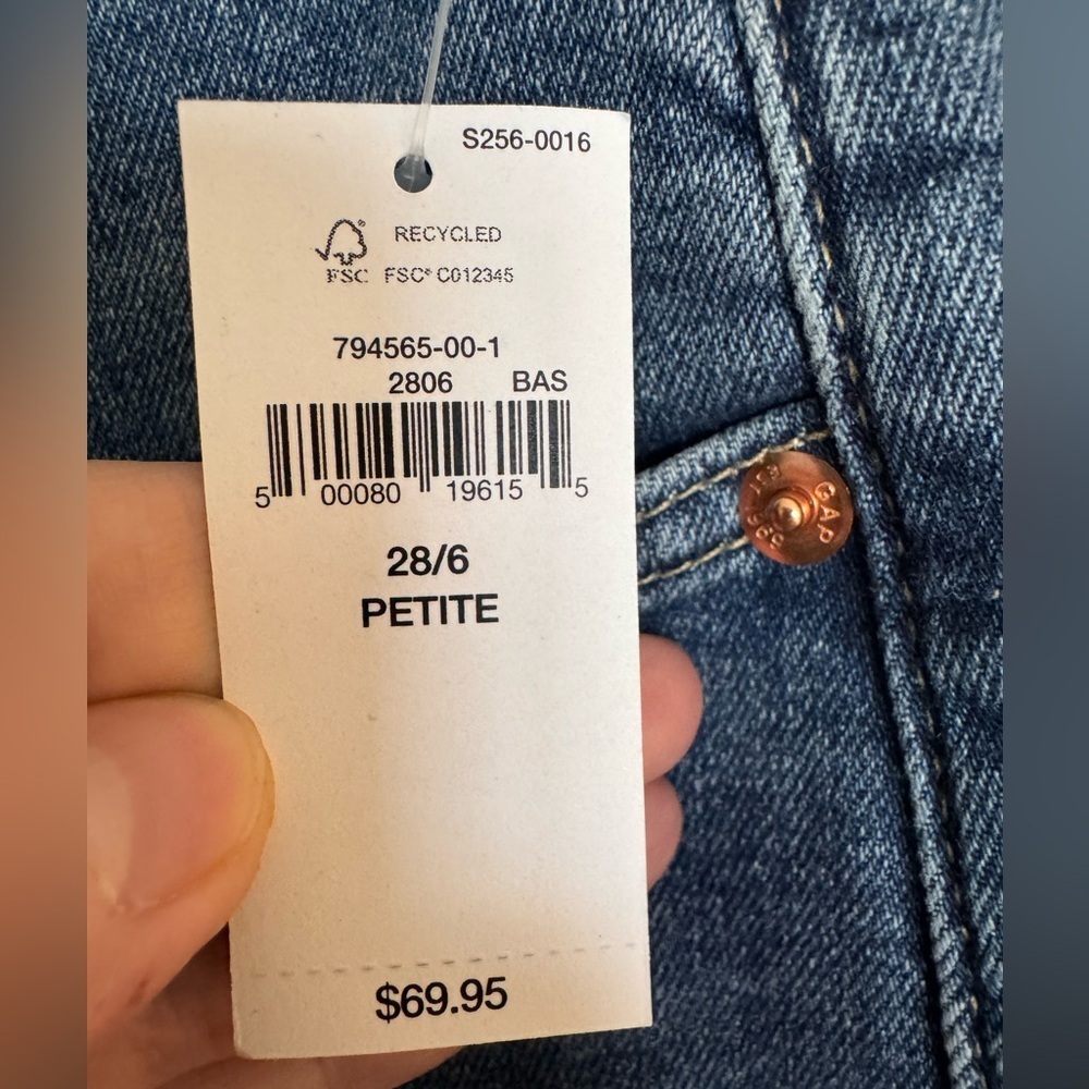 GAP Kick Fit High Rise Jeans Petite 28/6P NWT Cropped Denim 0029 - Picture 4 of 4